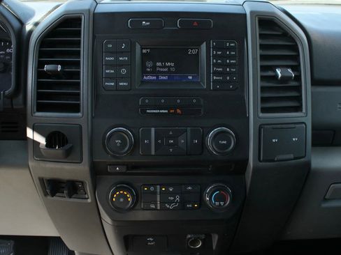 Used 2017 Ford F250 XL w/ Power Equipment Group image 16