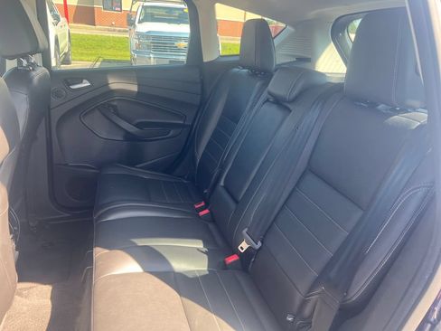 Used 2016 Ford C-MAX Energi SEL w/ Equipment Group 301A FWD image 20