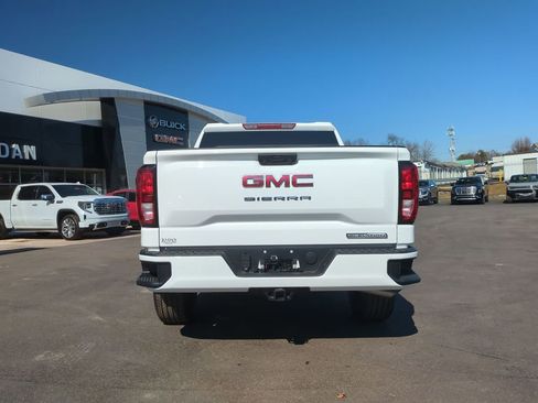 New 2026 GMC Sierra 1500 Elevation image 6