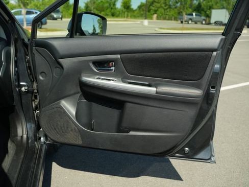 Used 2016 Subaru Crosstrek 2.0i Premium AWD/4WD image 21