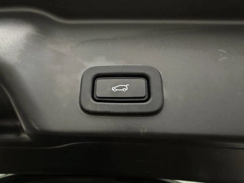 Used 2022 Land Rover Range Rover Evoque S AWD/4WD image 51