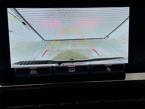 Used 2025 GMC Sierra 2500 SLE w/ Preferred Package image 14