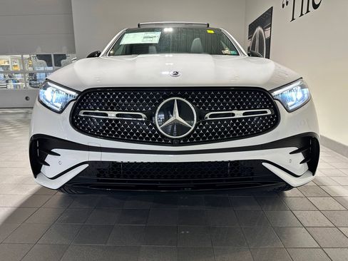 New 2026 Mercedes-Benz GLC 300 4MATIC image 2