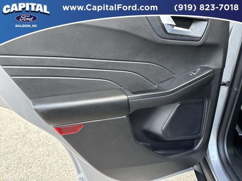 Certified 2024 Ford Escape ST-Line w/ Tech Pack #1 image 17