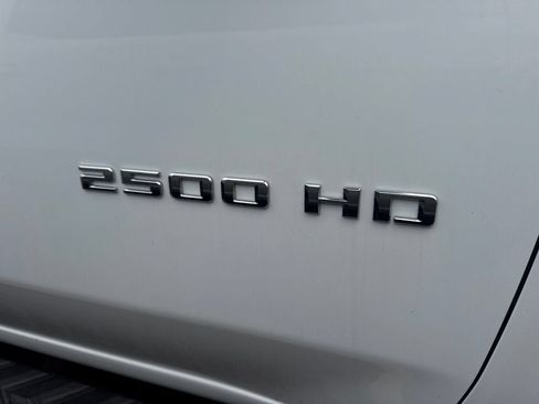 Used 2024 Chevrolet Silverado 2500 Custom w/ Custom Value Package AWD/4WD image 4