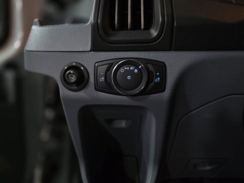 Used 2018 Ford Transit 350 XLT image 28