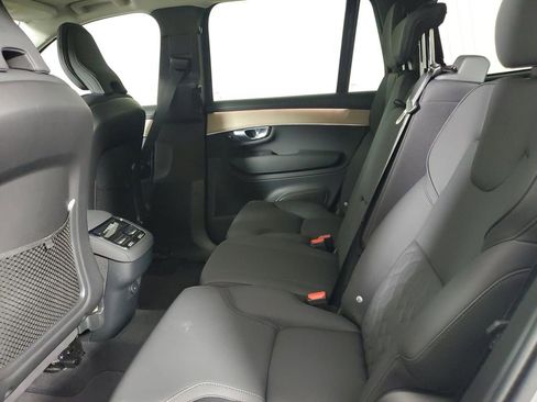 Certified 2025 Volvo XC90 B6 Core w/ Climate Package image 14
