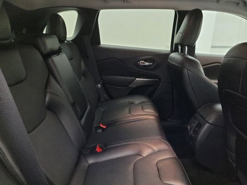 Used 2022 Jeep Cherokee Latitude Lux AWD/4WD image 19