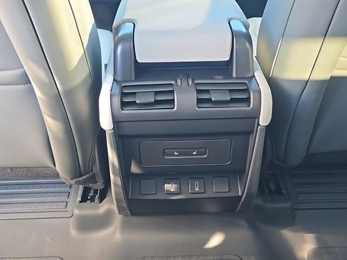 New 2026 Land Rover Defender 110 S AWD/4WD image 23