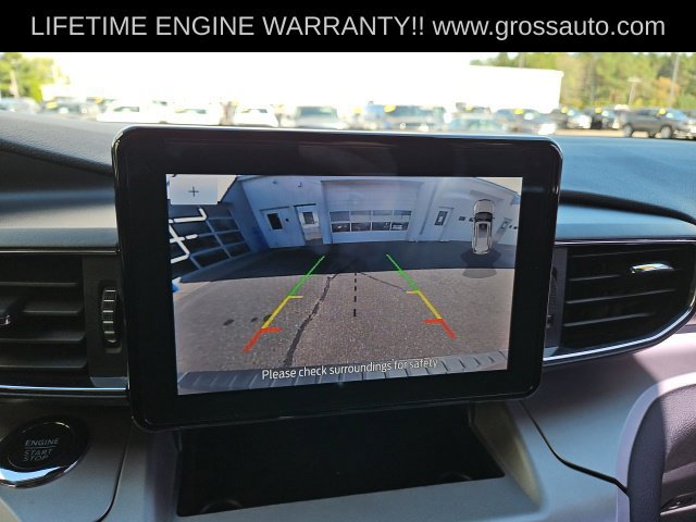 Used 2023 Ford Explorer XLT w/ Equipment Group 202A AWD/4WD image 27