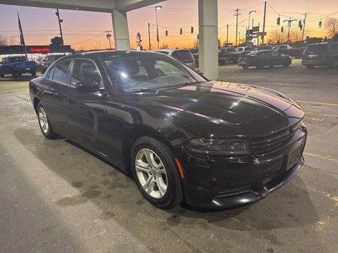 Used 2023 Dodge Charger SXT image 1