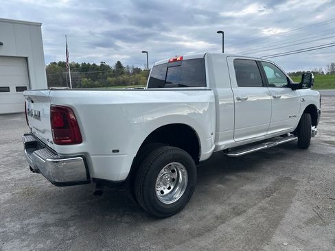 Used 2026 RAM 3500 Laramie AWD/4WD image 5