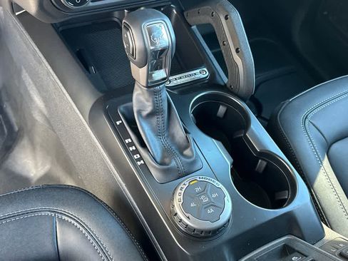 New 2025 Ford Bronco Big Bend w/ Black Diamond Package image 29