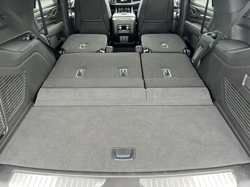 Used 2024 GMC Yukon Denali image 23