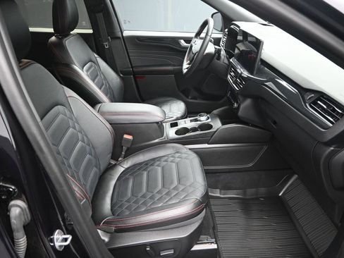 Used 2023 Ford Escape ST-Line Elite w/ Premium Technology Package AWD/4WD image 40
