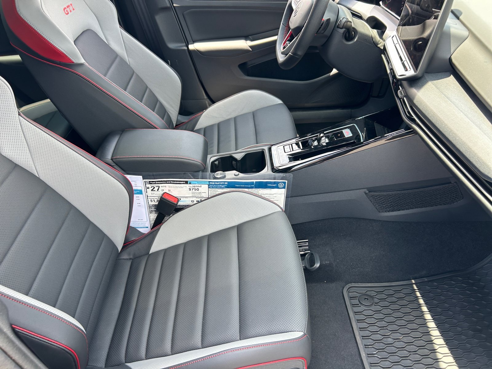 New 2026 Volkswagen GTI SE FWD image 18
