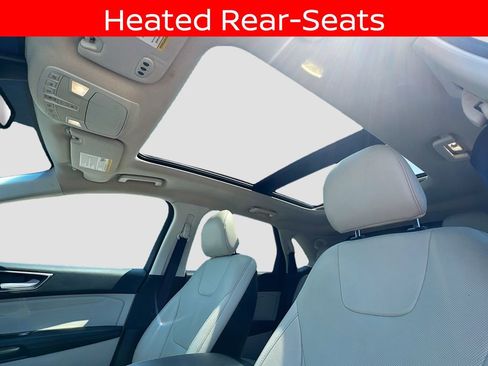 Used 2019 Ford Edge Titanium w/ Equipment Group 301A FWD image 22