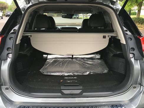 Used 2018 Nissan Rogue SL AWD/4WD image 6