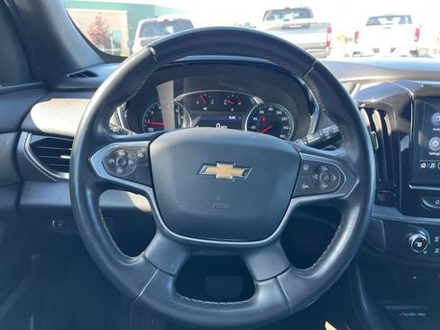 Used 2023 Chevrolet Traverse LT AWD/4WD image 34