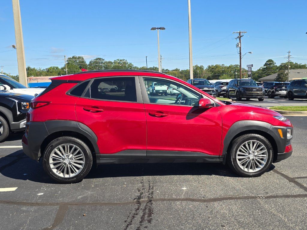 Used 2020 Hyundai Kona SEL Plus AWD/4WD image 2