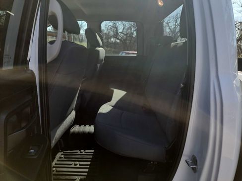 Used 2019 RAM 1500 Tradesman w/ Popular Equipment Group image 29