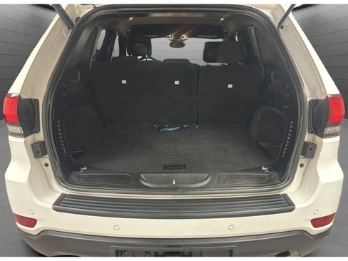 Used 2018 Jeep Grand Cherokee Laredo AWD/4WD image 20