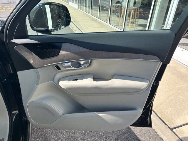 Certified 2023 Volvo XC90 B6 Plus w/ Protection Package Premier AWD/4WD image 14