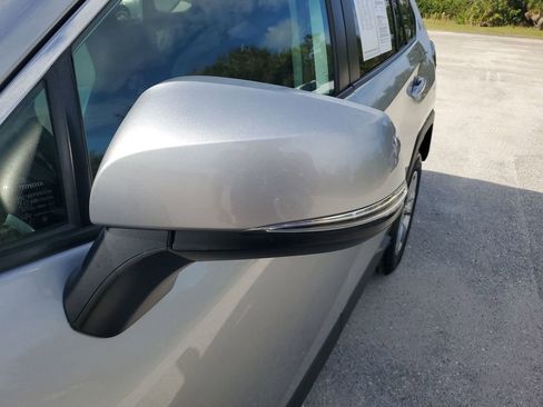 Used 2019 Toyota RAV4 LE image 21