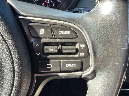 Used 2017 Kia Optima EX FWD image 11