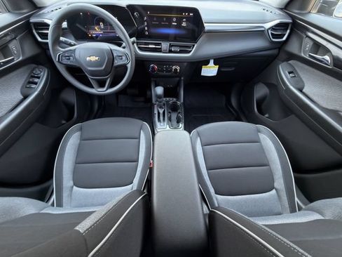 New 2026 Chevrolet TrailBlazer LS w/ LS Convenience Package FWD image 8