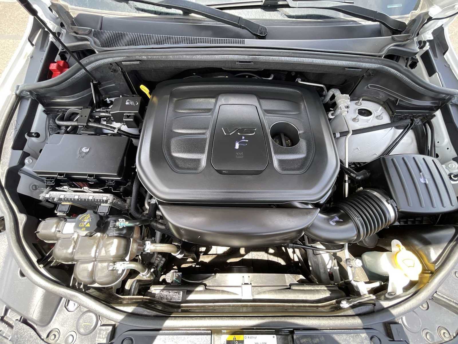 Used 2021 Jeep Grand Cherokee Limited w/ Luxury Group II RWD image 18