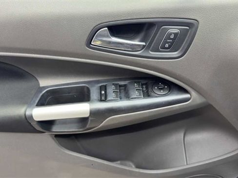 Used 2019 Ford Transit Connect XLT image 20