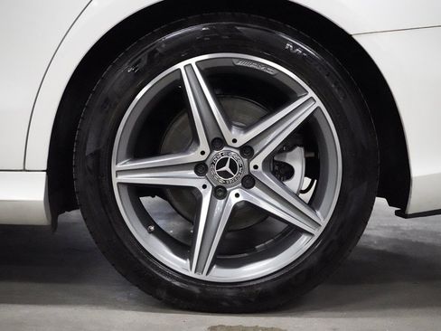 Used 2018 Mercedes-Benz E 300 w/ Premium 2 Package (Q02) image 38