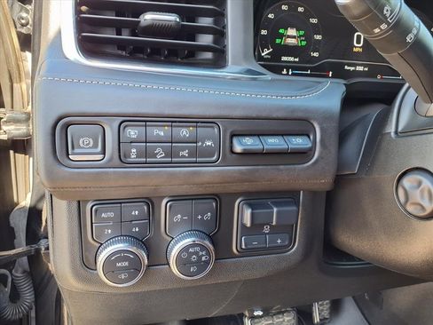 Used 2023 GMC Yukon XL Denali Ultimate w/ LPO, Floor Liner Package image 26