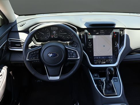 Certified 2023 Subaru Outback Touring AWD/4WD image 17