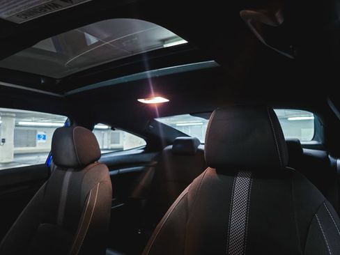 Used 2019 Honda Civic EX image 17