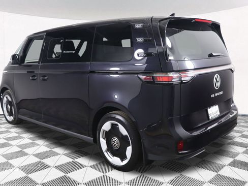 New 2025 Volkswagen ID. Buzz Pro S image 22