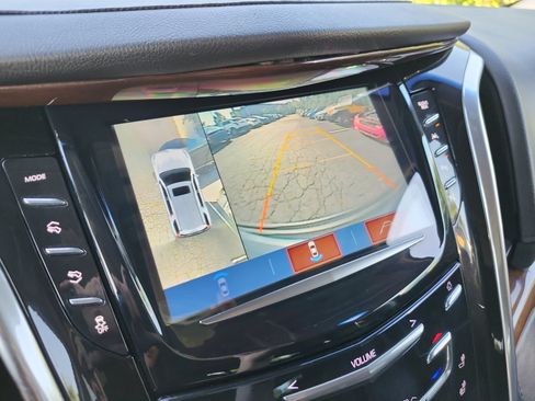 Used 2020 Cadillac Escalade Luxury AWD/4WD image 21