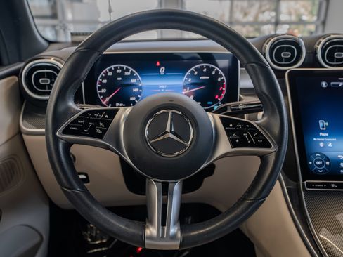 Certified 2024 Mercedes-Benz GLC 300 image 9