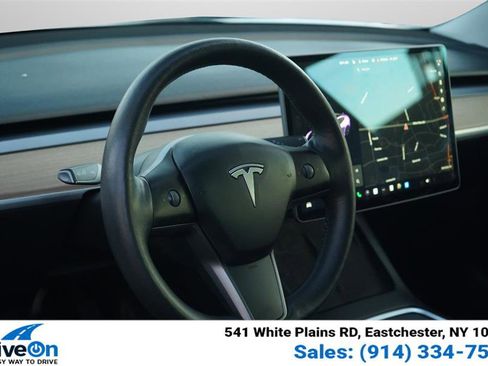 Used 2021 Tesla Model 3 Standard Range Plus image 30