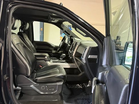 Used 2018 Ford F150 Platinum w/ Equipment Group 701A Luxury AWD/4WD image 15