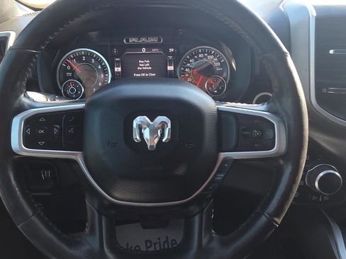 Used 2021 RAM 1500 Big Horn image 12