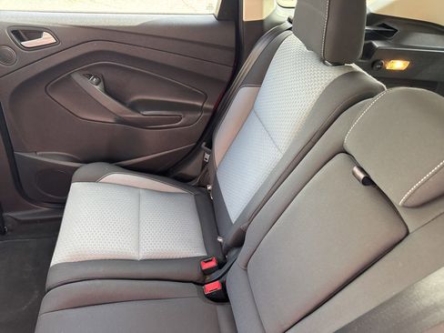 Used 2017 Ford Escape SE w/ Equipment Group 201A AWD/4WD image 20