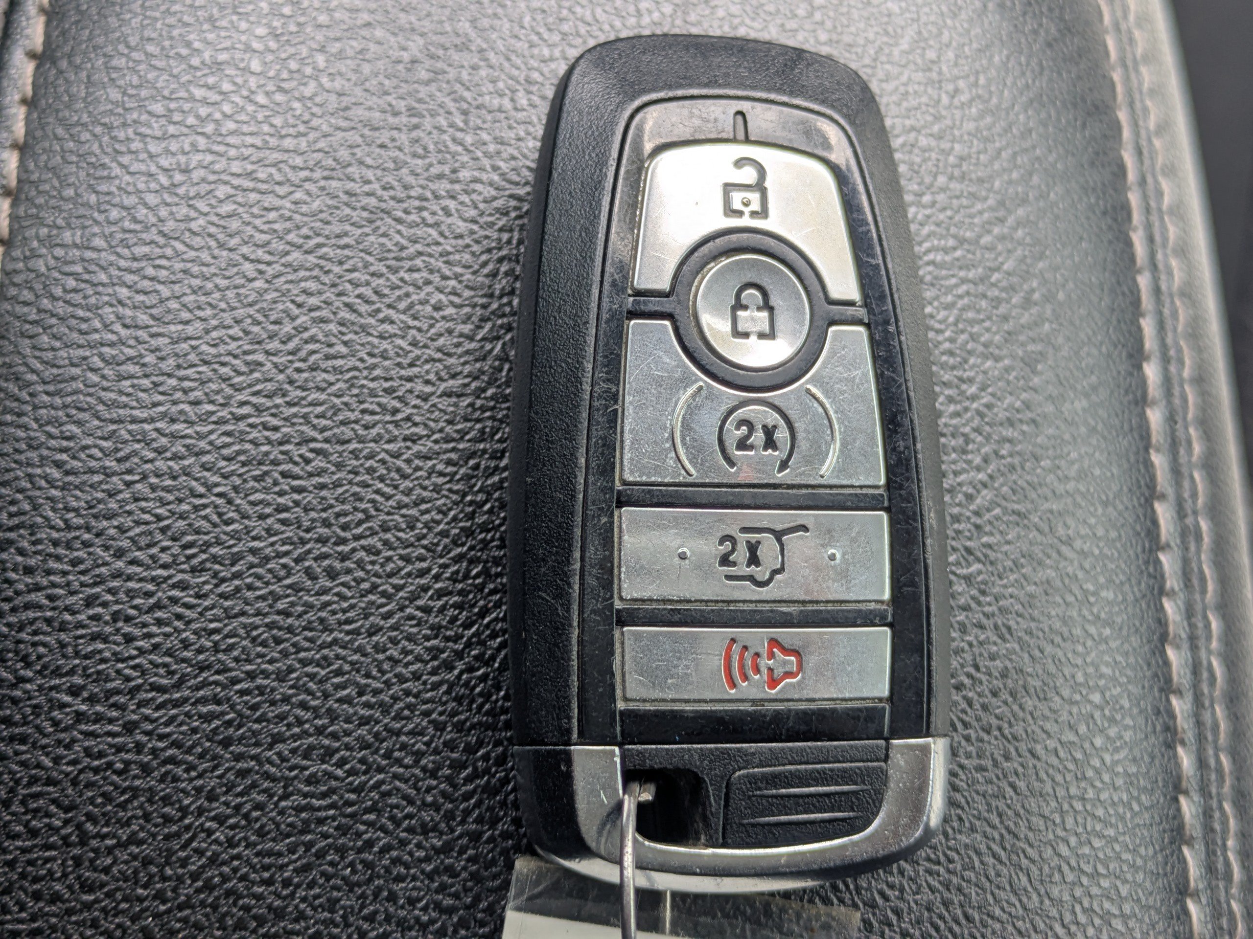 Used 2024 Ford Escape Active w/ Tech Pack #2 FWD image 30