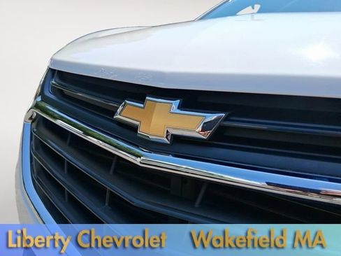 Used 2019 Chevrolet Equinox LS w/ LS Convenience Package AWD/4WD image 18