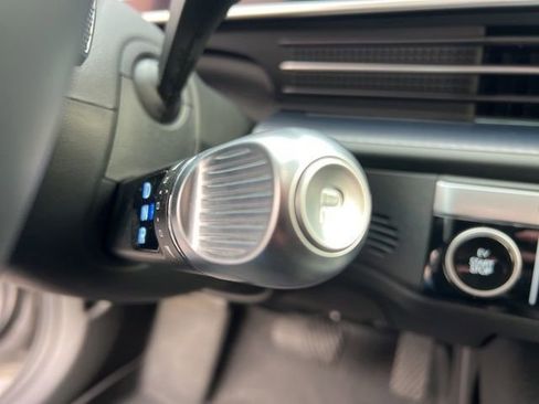 Used 2024 Hyundai Ioniq 6 SEL image 16