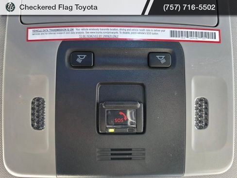 Used 2021 Toyota Camry LE image 9