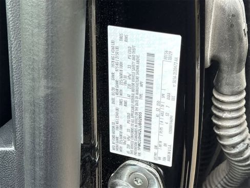 Used 2020 Ford Escape SEL image 24