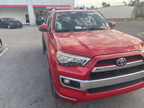 Used 2018 Toyota 4Runner Limited AWD/4WD image 10