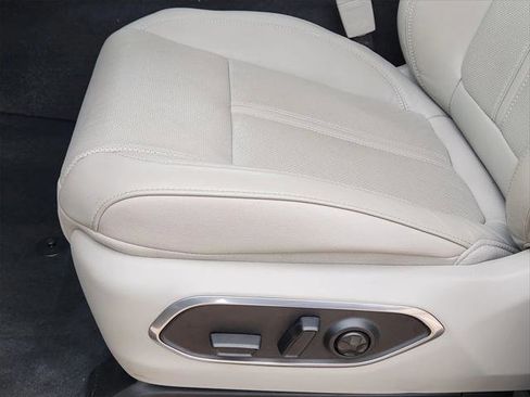 Certified 2024 Jeep Wagoneer L 2WD w/ Convenience Group I image 29